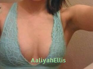 Aaliyah_Ellis Une Etudiante Sexy