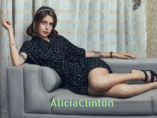 AliciaClinton Une Etudiante Sexy