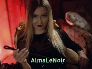 AlmaLeNoir Une Etudiante Sexy