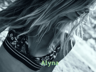 Alyna Une Etudiante Sexy