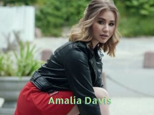 Amalia_Davis