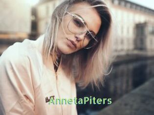 AnnetaPiters Une Etudiante Sexy