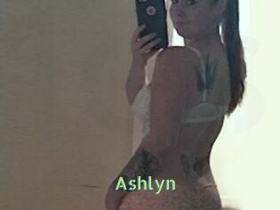 Ashlyn_ Une Etudiante Sexy