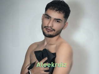 aleekruiz Une Etudiante Sexy