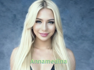 annamedina Une Etudiante Sexy