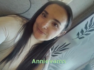 Annievanss