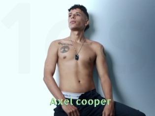 Axel_cooper