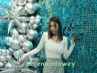 berenicedowey Une Etudiante Sexy