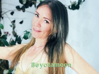 beyotamoon Une Etudiante Sexy