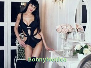 Bonny_Monica