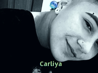 carliya Une Etudiante Sexy
