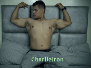 charlieiron Une Etudiante Sexy