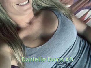 Danielle_Davis_XO
