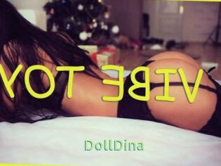 DollDina Une Etudiante Sexy