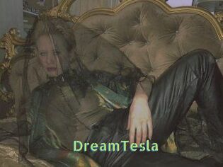 DreamTesla Une Etudiante Sexy