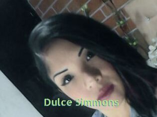 Dulce_Simmons