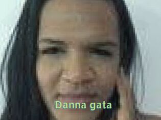 Danna_gata