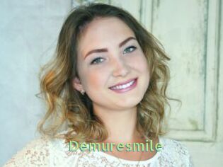 Demuresmile