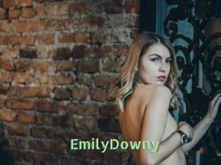 EmilyDowny Une Etudiante Sexy
