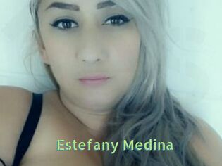 Estefany_Medina Une Etudiante Sexy