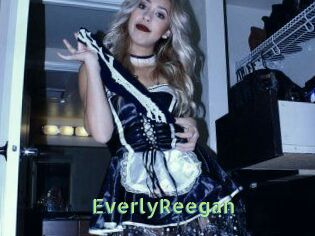 Everly_Reegan Une Etudiante Sexy
