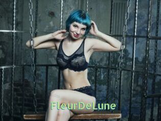 FleurDeLune Une Etudiante Sexy