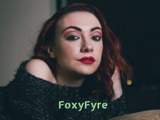 FoxyFyre Une Etudiante Sexy
