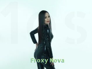 Froxy_Nova Une Etudiante Sexy
