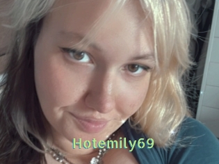Hotemily69
