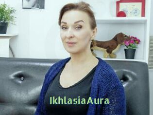 IkhlasiaAura