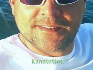 Kanalettox Une Etudiante Sexy
