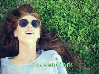 KissMeInDark