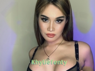 khyliefenty Une Etudiante Sexy