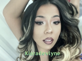 kiaradevlyne Une Etudiante Sexy