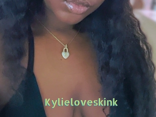 kylieloveskink Une Etudiante Sexy
