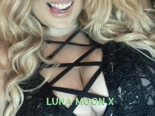LUNA_MOON_X Une Etudiante Sexy