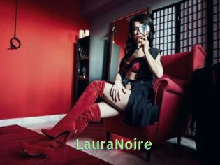 LauraNoire Une Etudiante Sexy