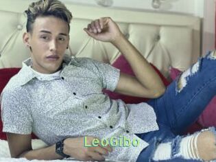 LeoGibo Une Etudiante Sexy