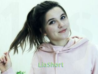 LiaShort Une Etudiante Sexy