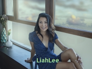 LiahLee Une Etudiante Sexy