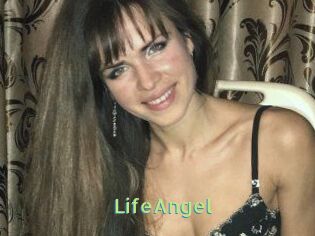 LifeAngel Une Etudiante Sexy