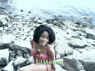 LilMouse Une Etudiante Sexy
