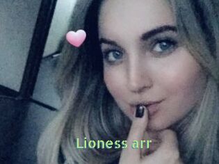 Lioness_arr