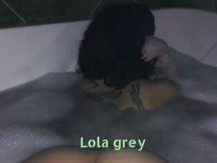 Lola_grey