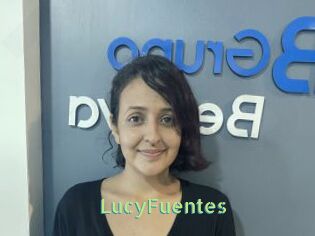 LucyFuentes Une Etudiante Sexy