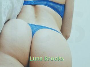 Luna_Brooks