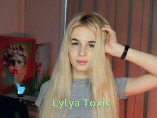 Lylya_Toxic