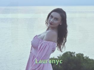 lauranyc Une Etudiante Sexy