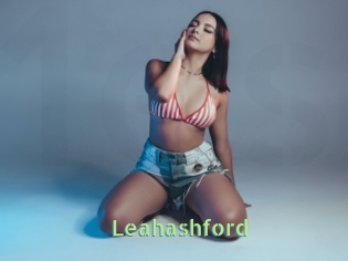 leahashford Une Etudiante Sexy