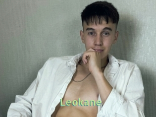 leokane Une Etudiante Sexy
